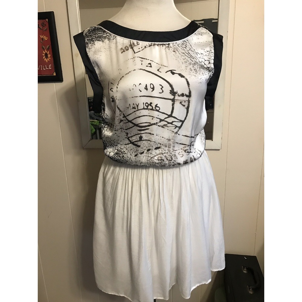 Cherry Blossom Valley Post Mark Elastic Waist Mini Dress W/ White Cotton Skirt M